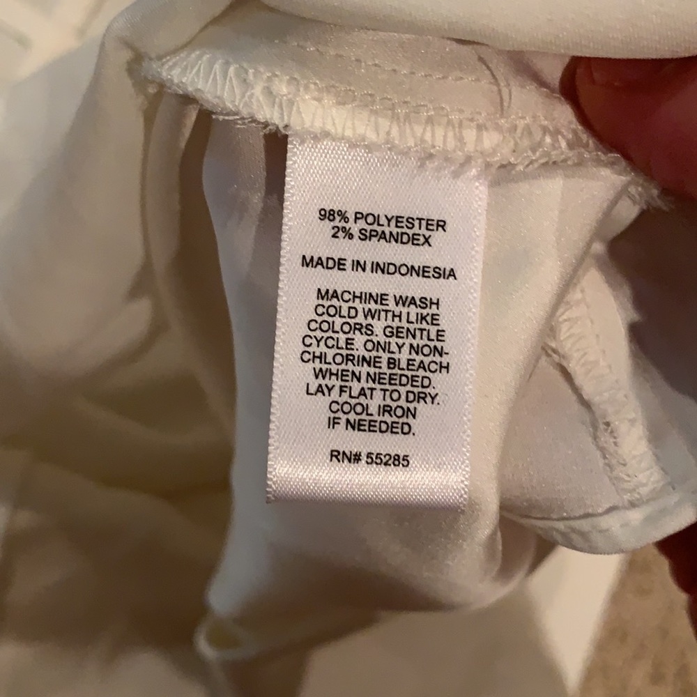 EXPRESS IVORY SILKY TOP - Picture 4 of 5
